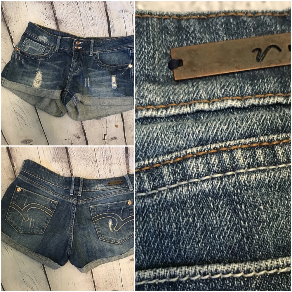 Vanity shorts excellent condition no flaws!